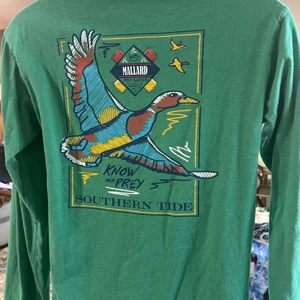 Southern Tide men’s XS long sleeve t-shirt - Picture 3 of 9